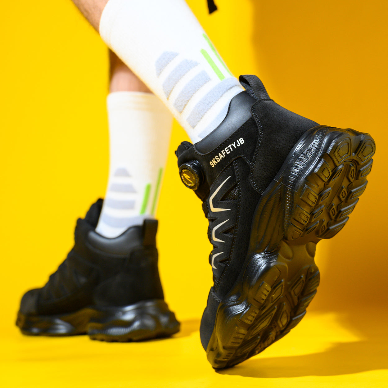 9K Lightweight Puncture Resistant Safety Shoes with Quick-Rotating Buckle 852